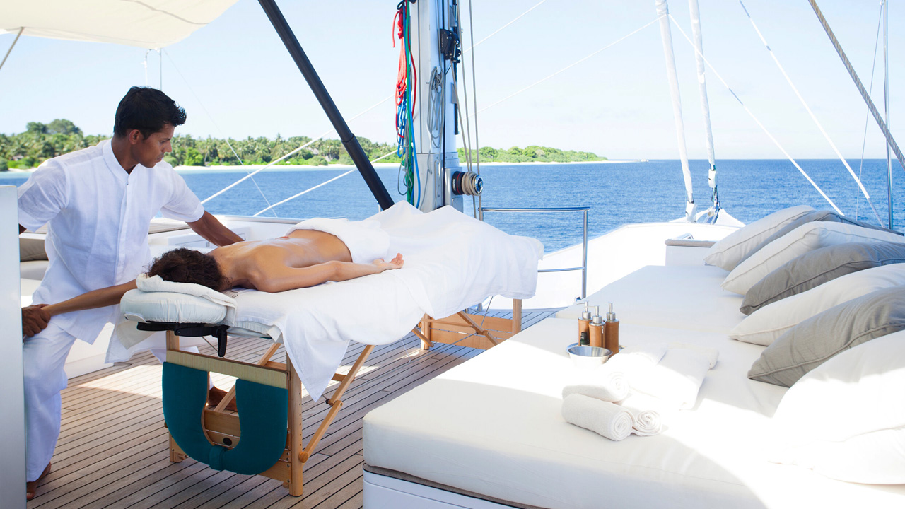 Soneva in Aqua Luxury Yacht 6